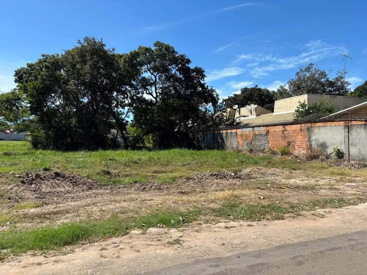 Área em Aruanã-GO / 2.457 m2 - Próximo ao Rio - Miniatura 3