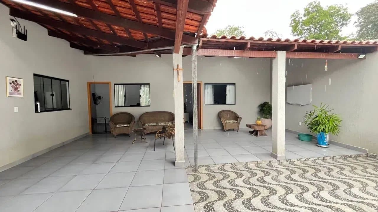 Casa em Aruanã-GO / 02 Suítes - Lote: 632 m2 - Miniatura 4