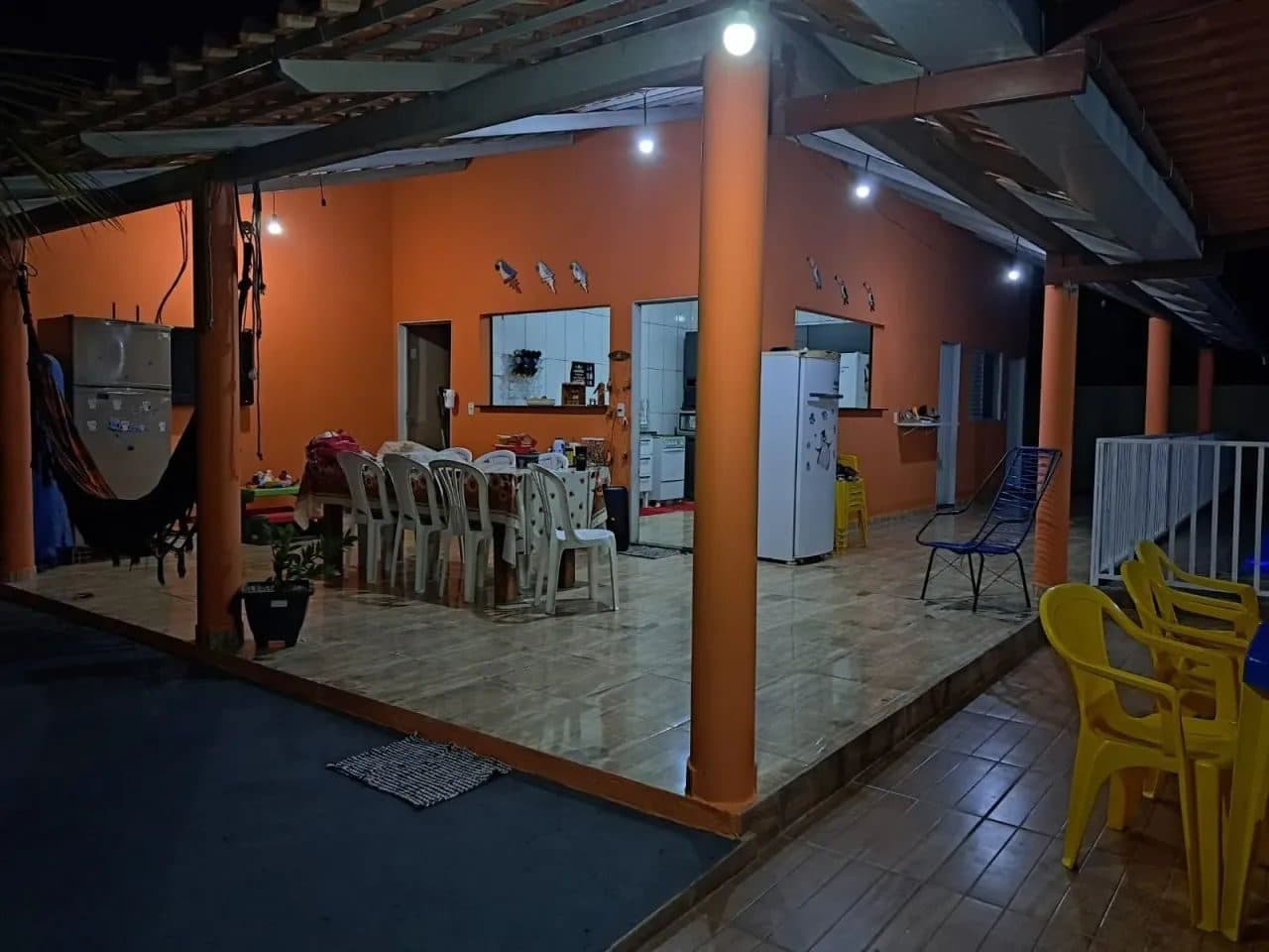 Casa em Aruanã-GO / 03 Qts (02 Suítes) - Miniatura 4