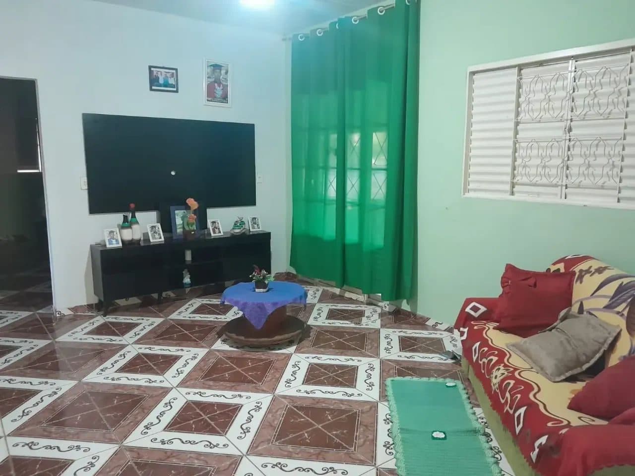 Casa em Aruanã-GO / 03 Quartos - Ótima Localização - Miniatura 8