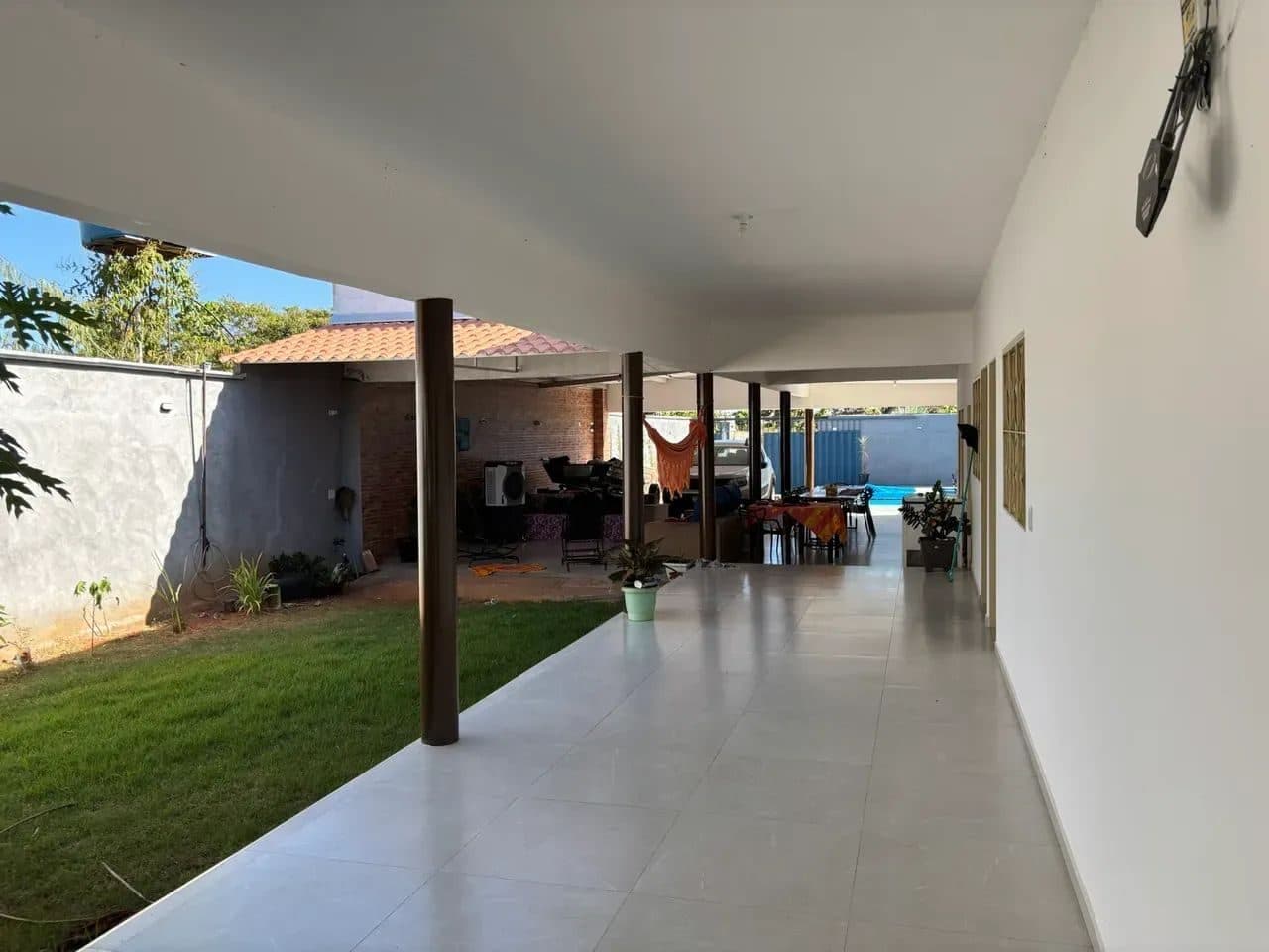Casa em Aruanã-GO / 05 Qts - Lote: 650 m2 - Miniatura 3