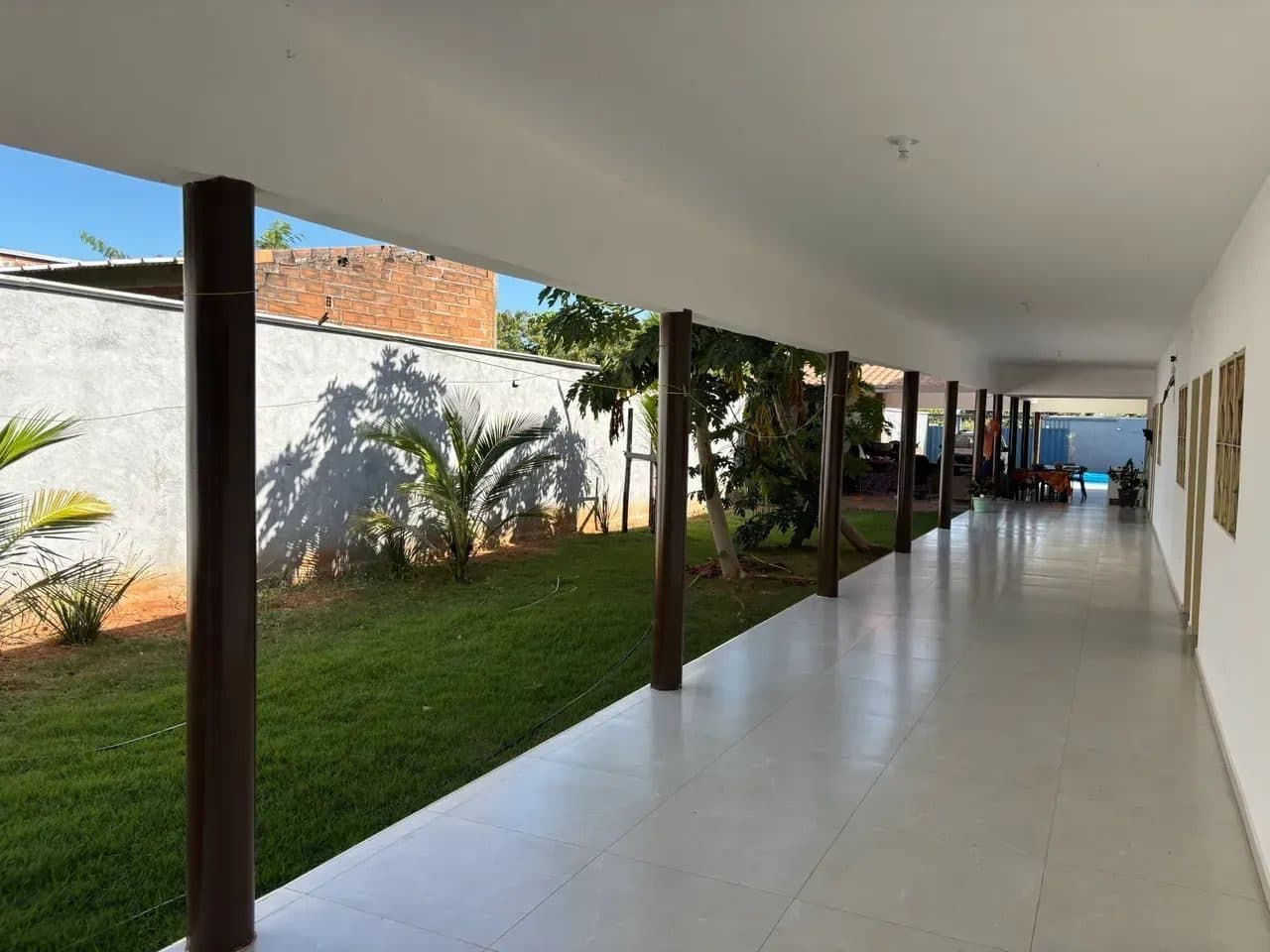 Casa em Aruanã-GO / 05 Qts - Lote: 650 m2 - Miniatura 5