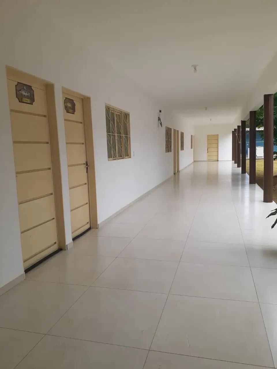 Casa em Aruanã-GO / 05 Qts - Lote: 650 m2 - Miniatura 8