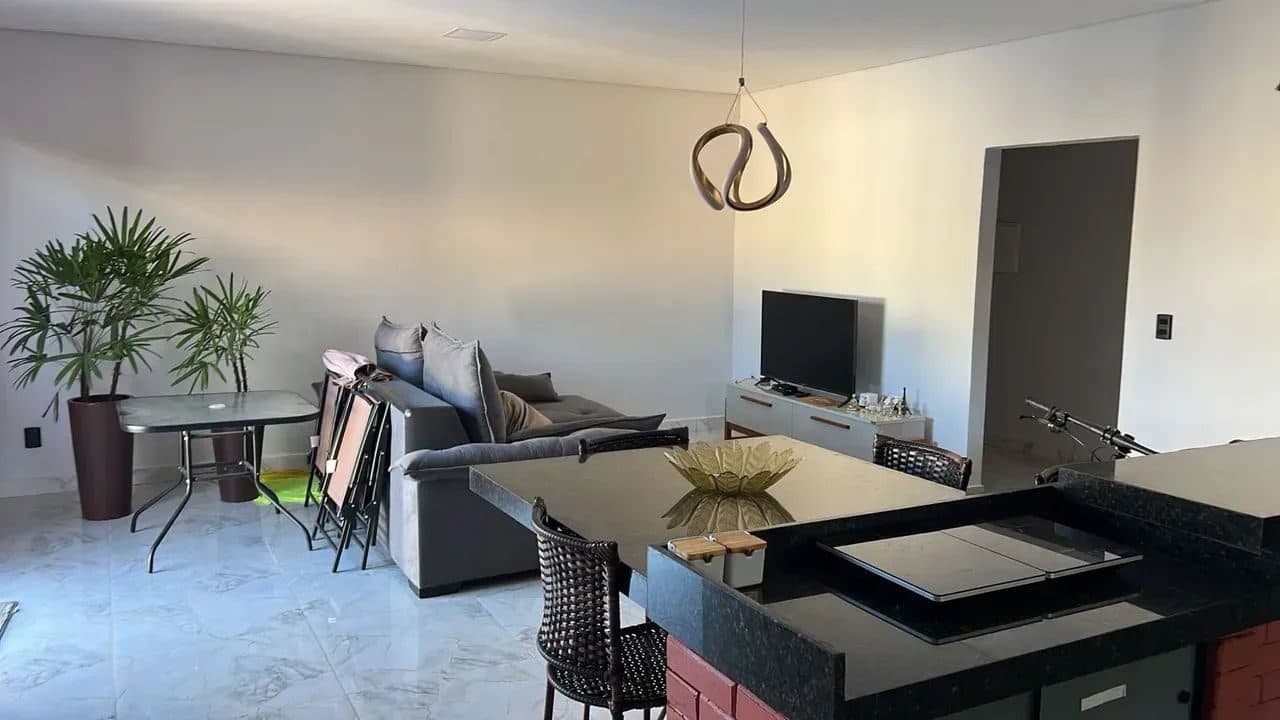 Casa em Aruanã-GO - Miniatura 8