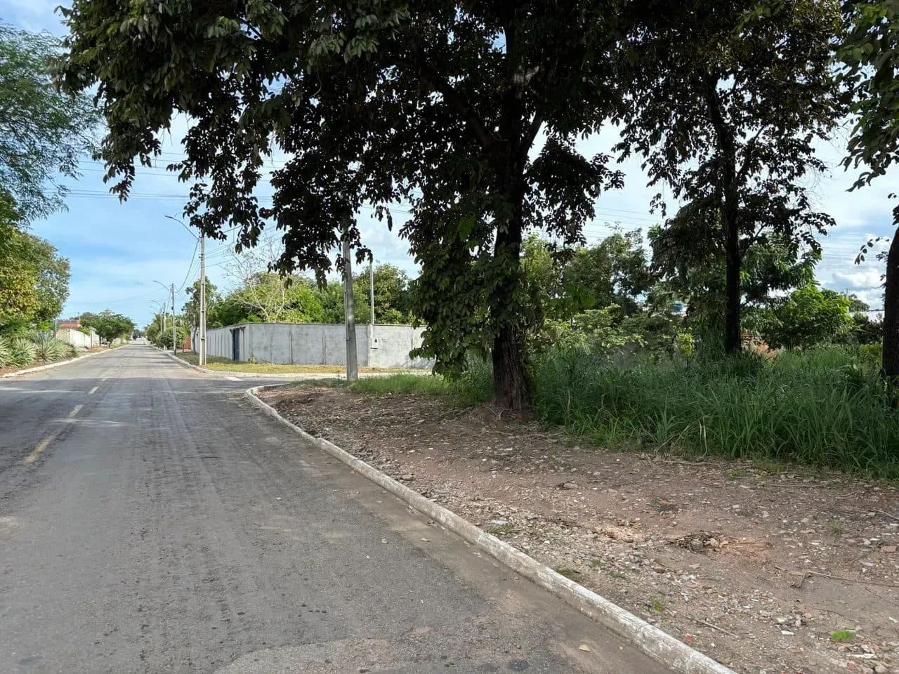 Lote em Aruanã-GO / 435m2 - Próximo ao Fórum - Miniatura 4