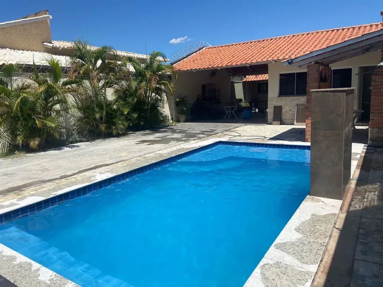 Casa em Aruanã-GO / 04 Qts (03 Suítes) - Foto 1