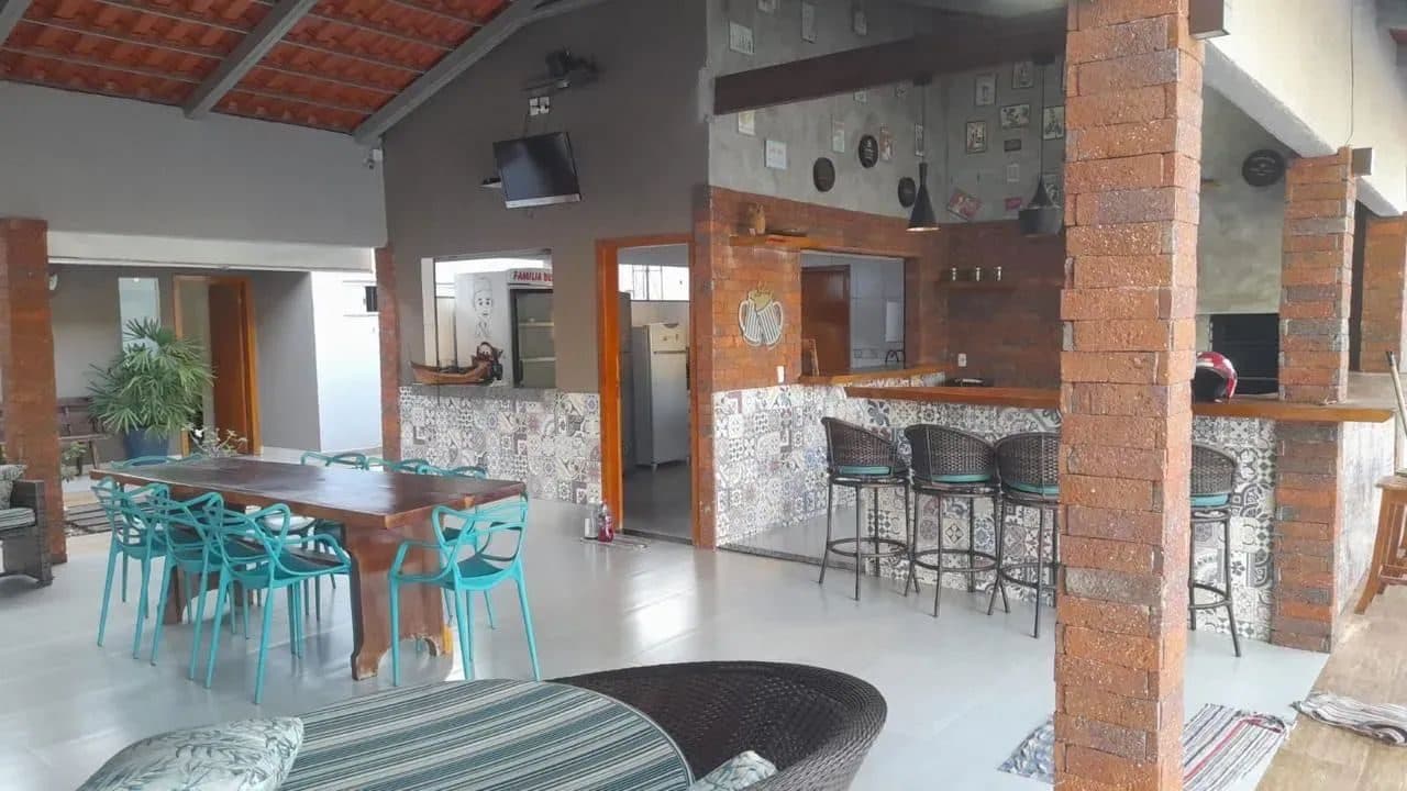 Casa em Aruanã-GO / 04 Suítes - Próximo ao SESI - Foto 1